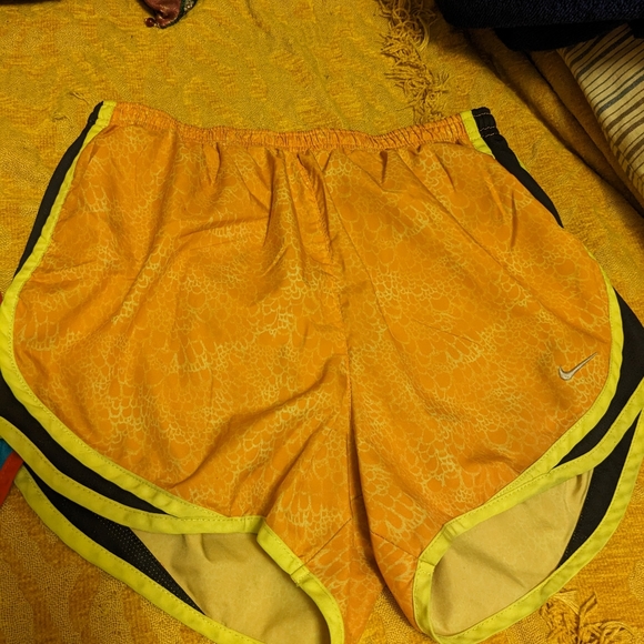 Nike dri-fit running shorts, size s/m - Picture 6 of 6